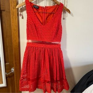 •BEBE RED EYELET DRESS - SIZE 00•